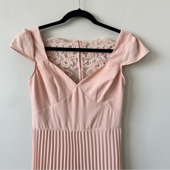 ASOS WEDDING Lace Back Pleated Maxi Dress In Nude- Size:4) - Picture 4 of 14